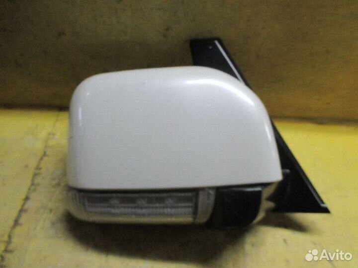 Зеркало Mitsubishi Delica d5 CV5W (Правое)