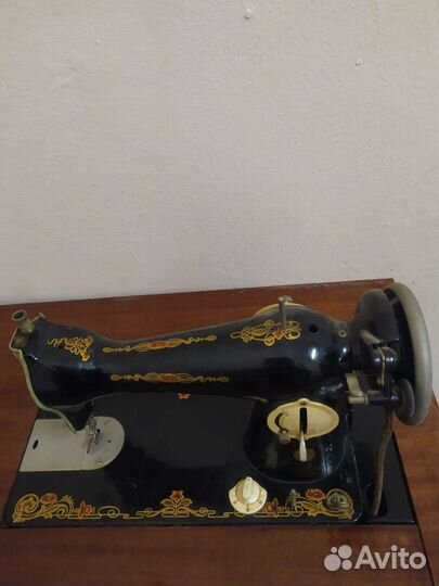 Швейная машинка бу ножная