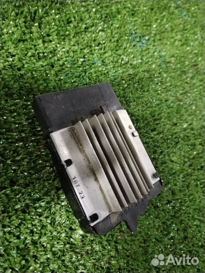 Реостат печки Mitsubishi Chariot