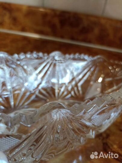 Удлинённый салатник хрустальный