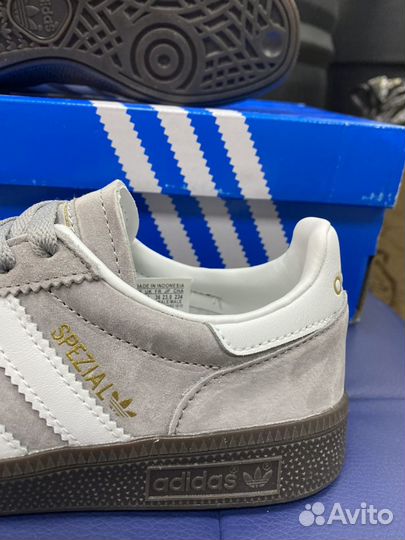 Кроссовки Adidas Spezial фабричные