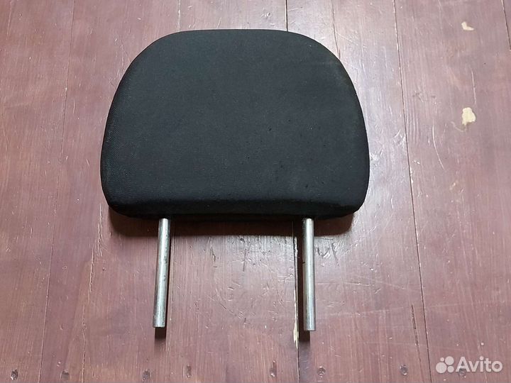 Подголовник заднего сиденья mitsubishi l200 2014