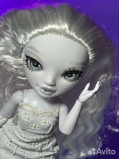 Кукла Rainbow High Shadow natasha zima