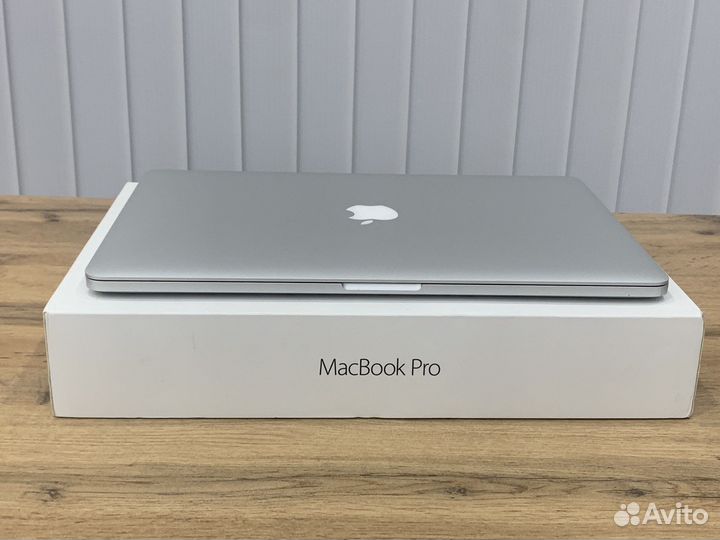 MacBook Pro 15 2016 i7/ 16/512Gb/2 видеокарты