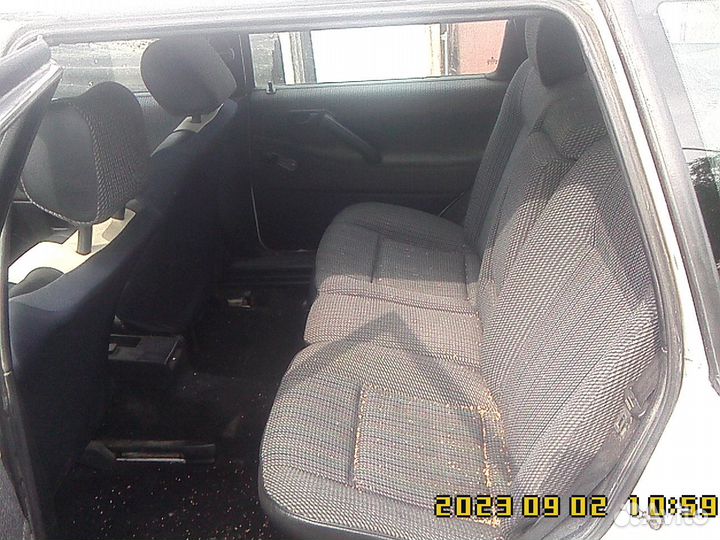 Volkswagen Passat, 1993
