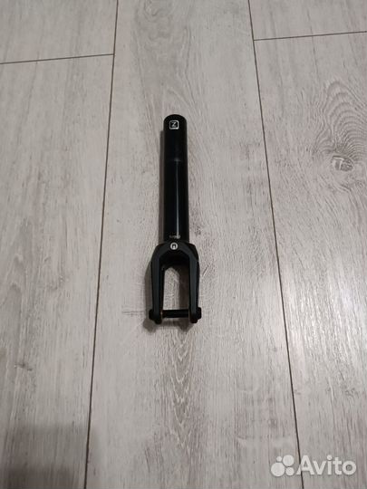 Вилка для трюкового самоката