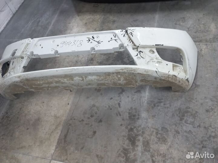 Передний бампер на LADA vesta