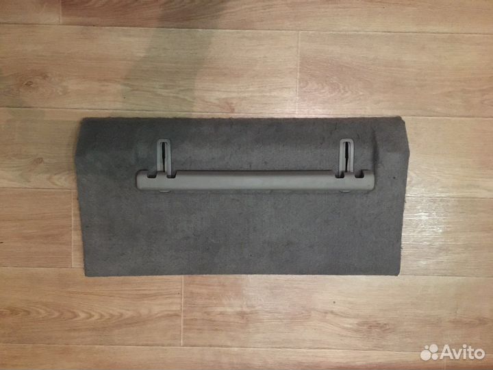 Продам заднию полку в багажник