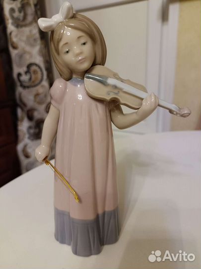 Статуэтка Nao by Lladro 