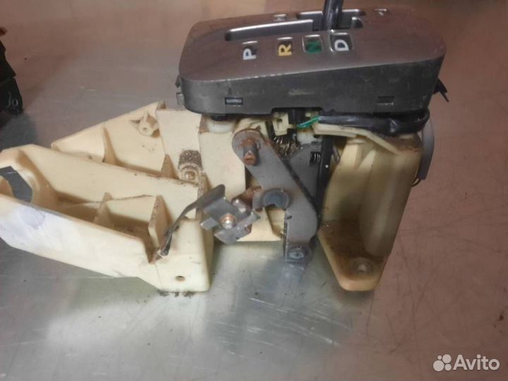 Кулиса АКПП Kia Magentis рест. 2004