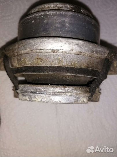 Audi a4 8e b7 quattro опора АКПП