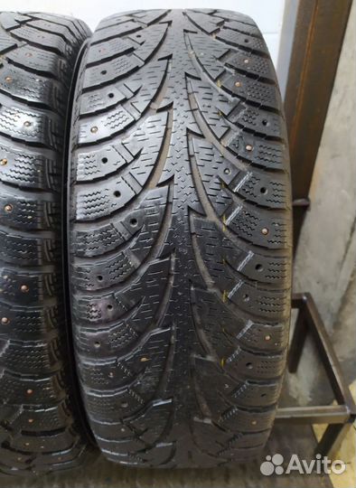 Hankook Winter I'Pike 215/60 R17 99W
