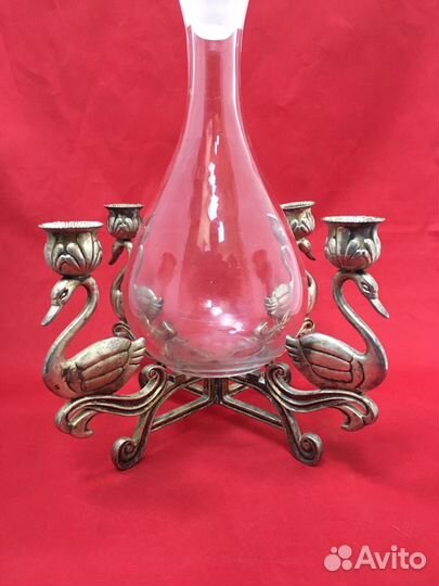 Графин старинный на подставке с подсвечниками