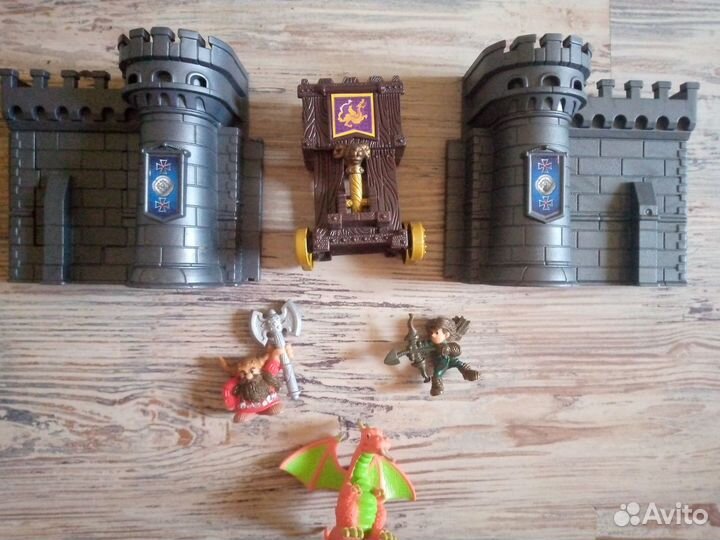 Крепость игровая с драконами