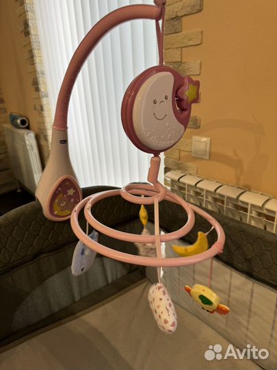 Мобиль на кроватку chicco