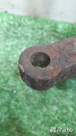 Кулак поворотный передний левый Hyundai Sonata 4