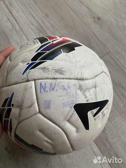 Футбольный мяч demix