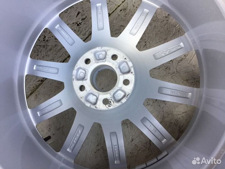 Оригинальные колеса на Audi Q7 New 4M R20