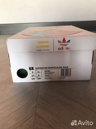 Оригинальные кроссовки adidas