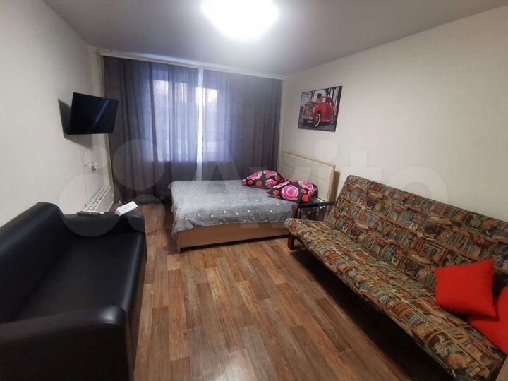 2-к. квартира, 52 м², 1/10 эт.