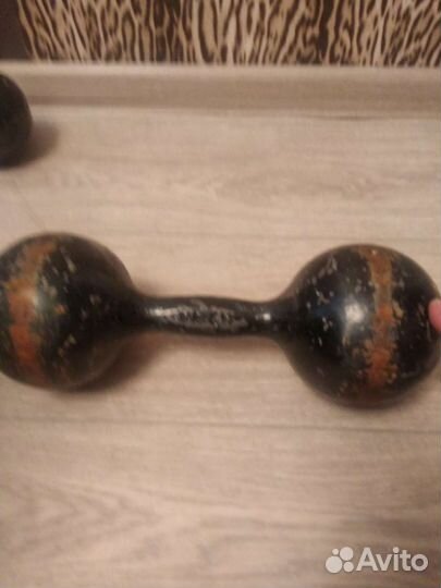 Гантели разные