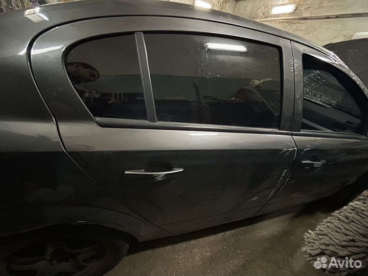 Кузов по частям Опель Астра Н седан. Разбор Астра