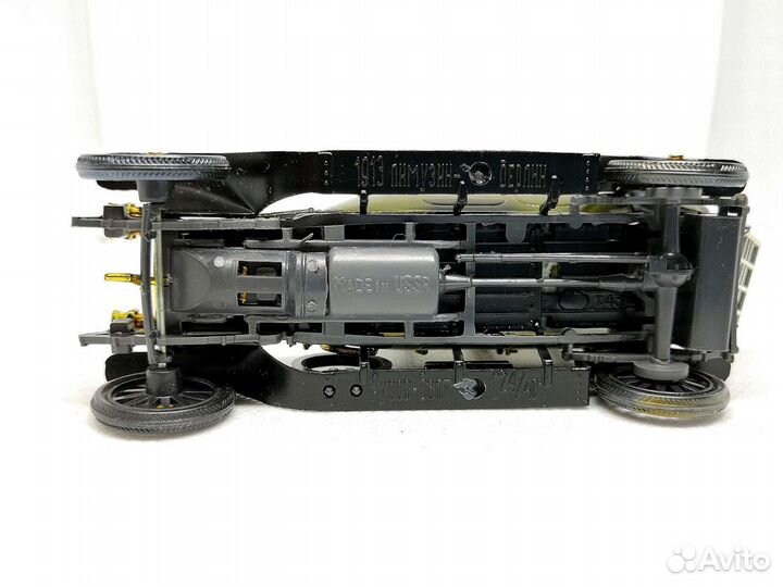 Модель Руссо-Балт 1913 Лимузин Берлин