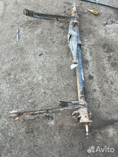 Балка задняя Nissan Bluebird Sylphy G10