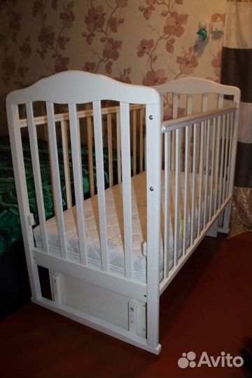 Кровать для новорожденных с матрасом Plitex