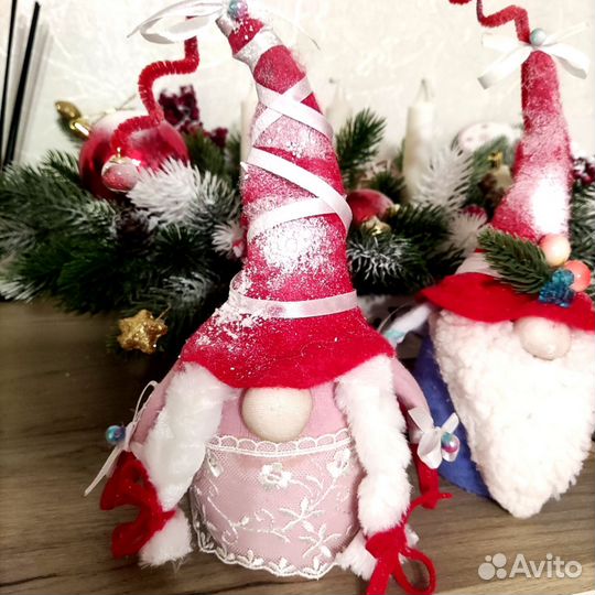 Новогодние игрушки