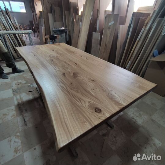 Письменный стол