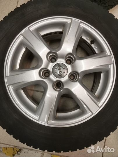 Зимние колеса Nokian 195/65 R15 Opel Astra