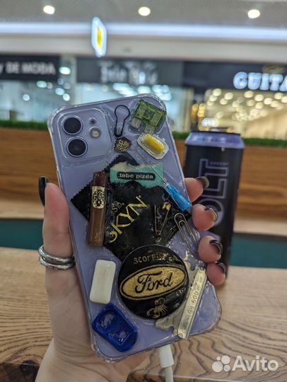 Чехол из эпоксидной смолы на iPhone