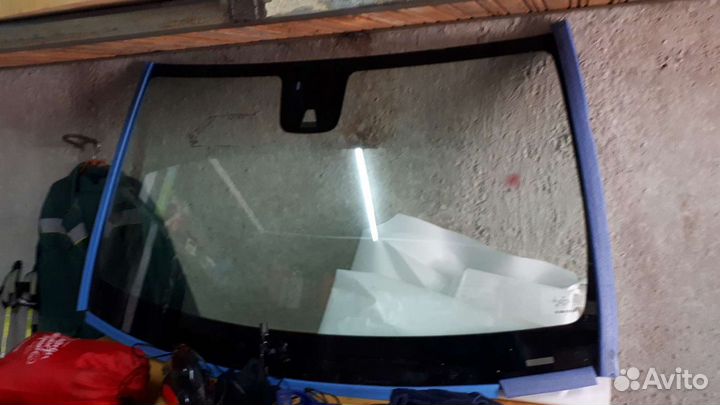Стекло лобовое мерседес мл 166 бу