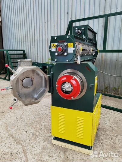 Пресс гранулятор кормов