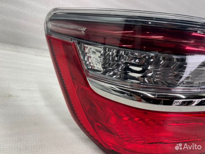 Фонарь наружный задний левый Toyota Camry V50/V55