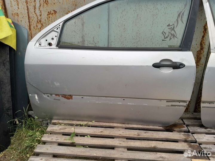Двере Форд Фокус 1 купе хетчбек