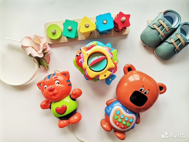 Развивающие игрушки пакетом