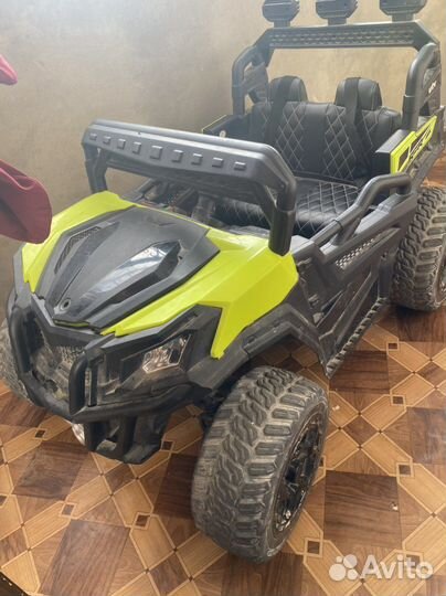 Детская машина на аккумуляторе с пультом