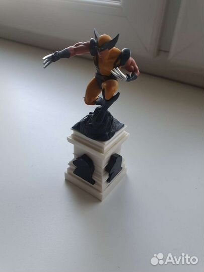 Фигурки и журналы Marvel Шахматы