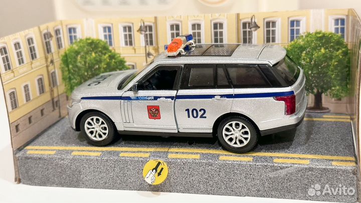 Модель автомобиля Range Rover новая