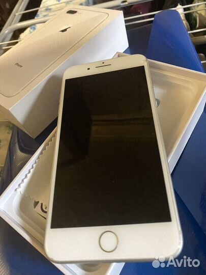 iPhone 8 Plus, 64 ГБ