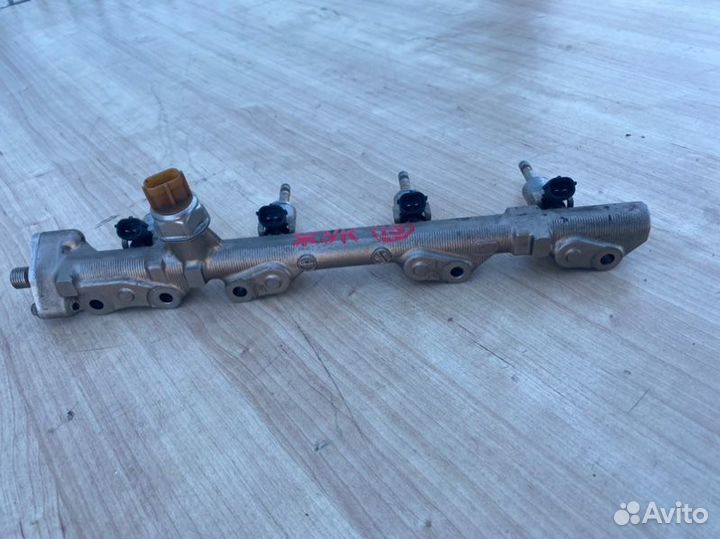 Топливная рампа Nissan Juke F15 MR16DDT 2011