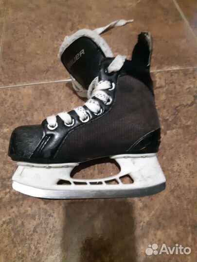 Хоккейные коньки bauer supreme 140