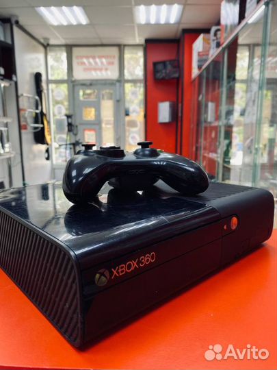 Игровая приставка. Xbox 360 /500