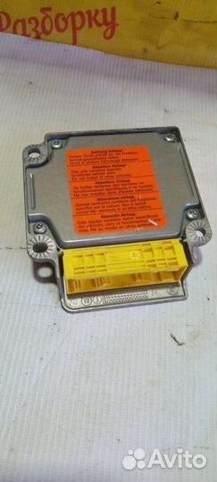 Блок управления Airbag Volkswagen Passat B5 1.8