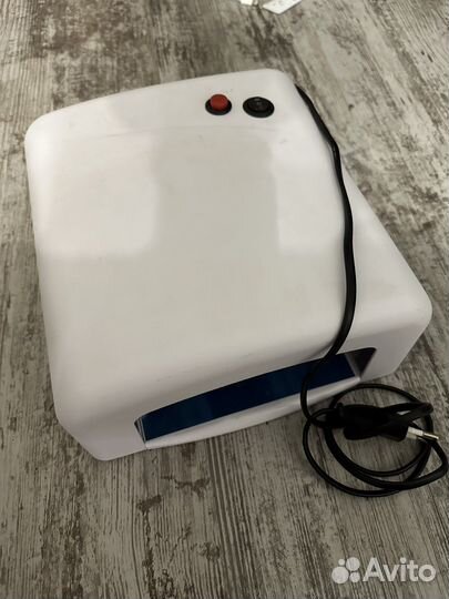 Лампа для ногтей