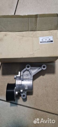 Натяжитель ремня приводного Nissan Qashqai j10