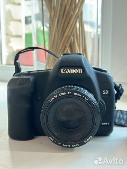 Зеркальный фотоаппарат canon 5D mark II
