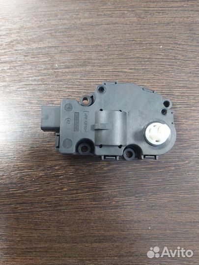 Моторчик заслонки печки Mercedes